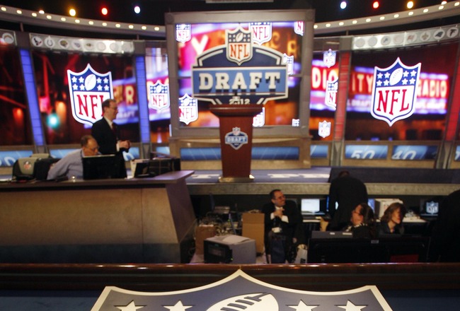 NFL Draft Top 100 Big Board - The Sports Column | Sports Articles ...