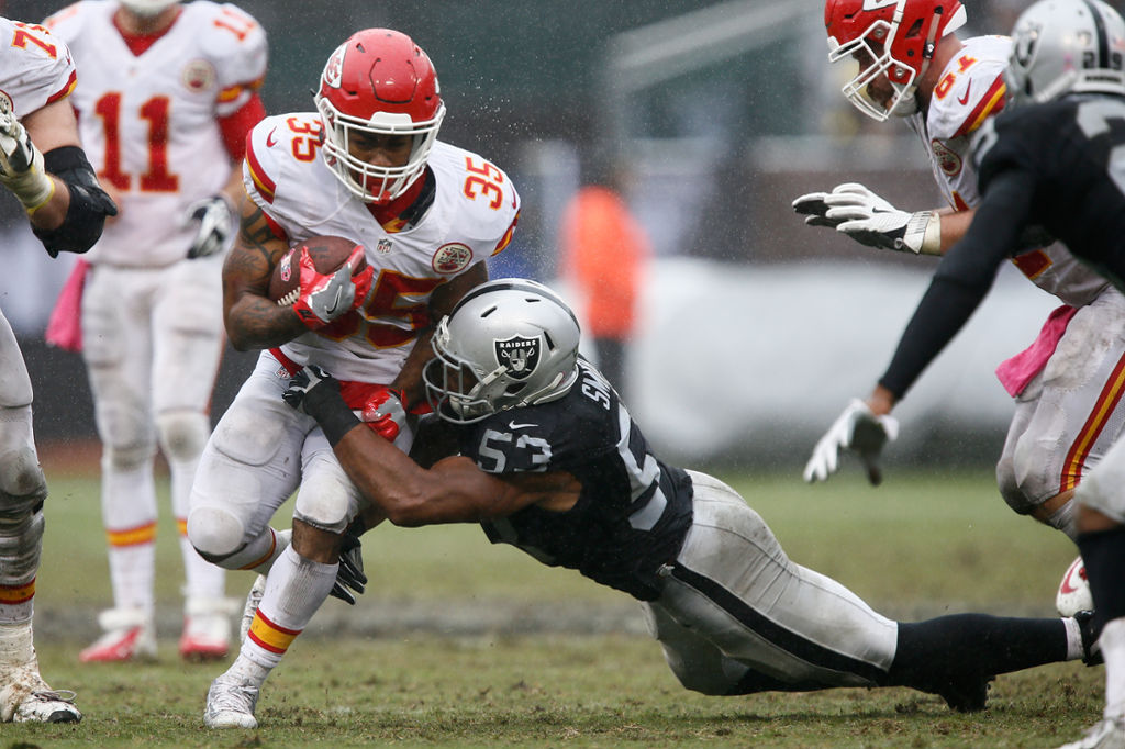 Oakland Raiders Suffer Worrisome Loss To KC Chiefs - The Sports Column ...