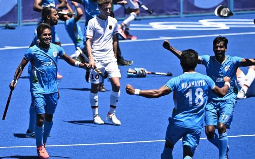 beauty-of-field-hockey-revealed-in-its-evolving-complexity-the-sports